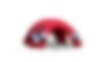 Un gonfiabile rosso con la dicitura "CAR RACING" su uno sfondo bianco. Una sagoma di una persona è stata piazzata sotto il gonfiabile per comparare la grandezza. 