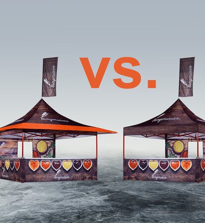 Un gazebo pieghevole dell´azienda "Burgerservice" vicino al gazebo pieghevole con lo stesso design. Sono separati della scritta "vs.".