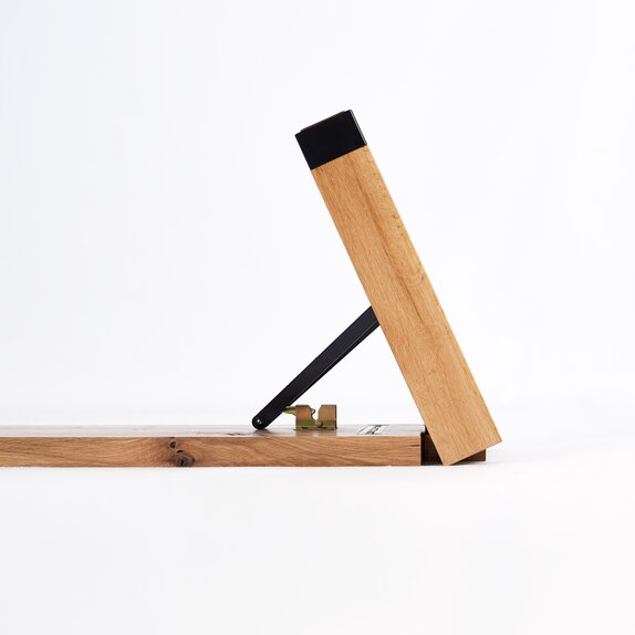 The base frame of the Lago set is folded together. 