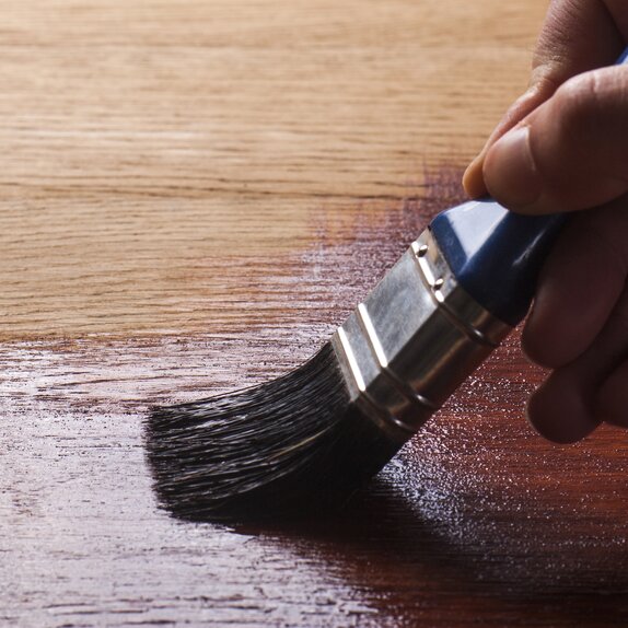 On the surface of our beer tent sets a special thick glaze is coated with a brush in 2 layers of 50 g/m² each.