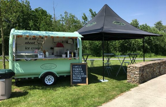 Folding gazebo for street food black 3x3 m customised with "Dingenen & Dergent" logo and canopy. Removable gazebo transportable by car and van excellent for catering sector. 