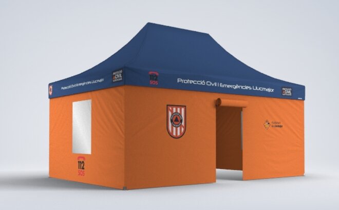 Das Rettungszelt des Zivilschutzes hat orange Seitenwände und ein blaues Dach. Es ist 6x4m groß und bedruckt. 