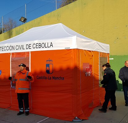 Anche la Protezione Civile in Spagna si affida al nostro Kit Rescue 4,5x3 m arancione e bianco personalizzato.